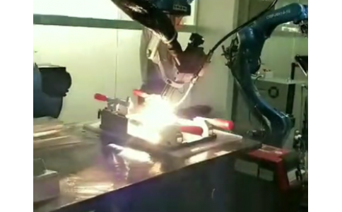 氬弧焊機器人，推拉絲脈沖鋁焊